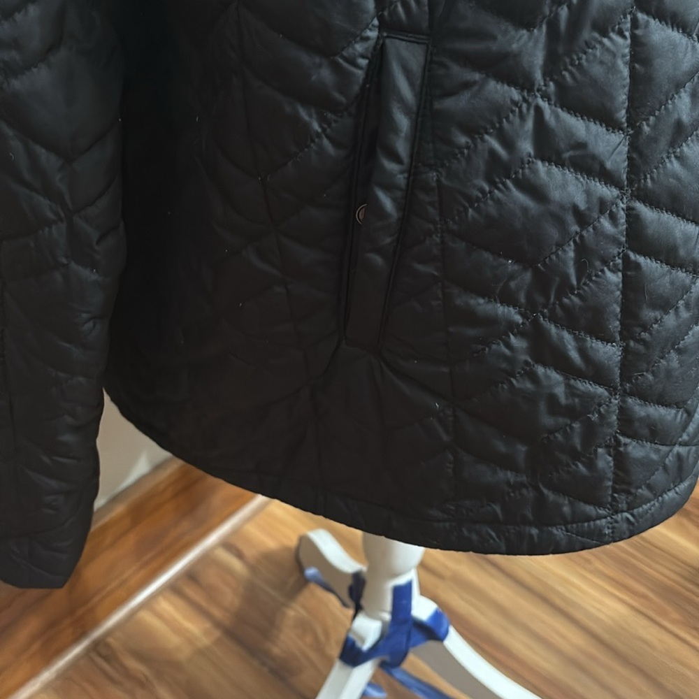 Women’s Under Armour Large Pullover - image 3